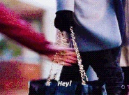 Arrow-roy-harper-10-1429186237.gif (1,25 MB)