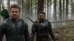 Slade e Oliver em Lian Yu