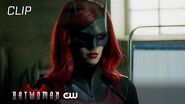 Batwoman Season 1 Episode 4 Who Are You? Scene The CW