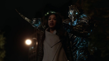 Savitar kills Iris