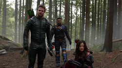 Oliver, Slade and Nyssa tracking Talia