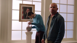 Ray Palmer and Mick Rory stealing Ronald Reagan's jelly beans