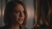 EXCLUSIVE 'Arrow' Sneak Peek Laurel Tries to Help Thea With Her Bloodlust