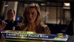 Laurel Lance da Terra-2 depois de se revelar ao público