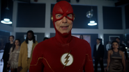 Eobard Thawne como Flash.