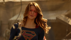 Supergirl é infectada pela Kryptonita Vermelha