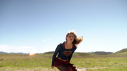 Supergirl frist meet Flash (5)