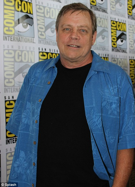 Ficheiro:Mark Hamill (48419236062) Cropped.jpg – Wikipédia, a enciclopédia  livre