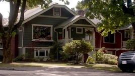 West house (Earth-1)