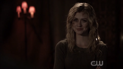 Oliver accepts Mia's help