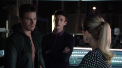 Oliver upset that Felicity has revealed his secret to Barry