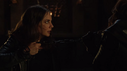 Thea enforcando Talia