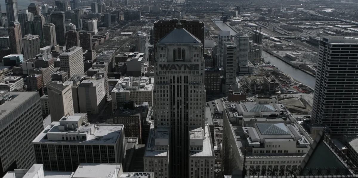 Поместье брюса уэйна. Поместье брюса уэйна. Поместье брюса уэйна. Замок уоллатон холл в графстве ноттингемшир. Город уэйнов 5 букв.