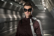 First Look at Elongated Man's new suit.