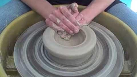 Ceramics_for_Beginners_Wheel_Throwing_-_Throwing_a_Bowl_with_Emily_Reason