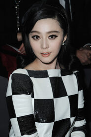 Fan-bingbing-louis-vuitton-fall-2013-fashion-show-paris-fashion-week-louis-vuitton-spring-2013-black-and-white-checkered-dress-white-mini-alma-bag-giuseppe-zanotti-black-patent-peep-toe-platform