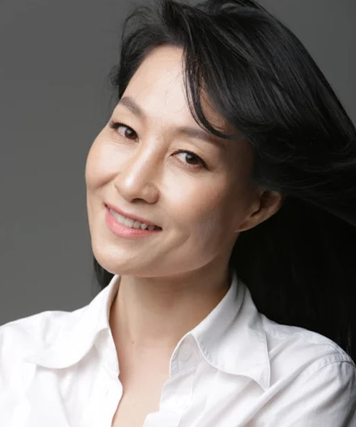 Kim Min-hee (actress, born 1982) - Wikipedia