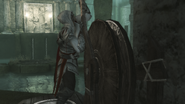 Ezio actionnant le mécanisme l'énigme