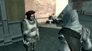 Ezio devolviendo la carta al propietario.
