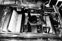 肯尼迪遇刺后的豪华轿车