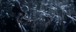 Bizantyjski żołnierz próbuje udusić Ezio