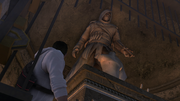 Des Alt Sanctuary.png (1,43 MB) Desmond mirando la estatua de Altaïr.