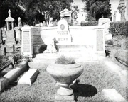 Houdini's grave