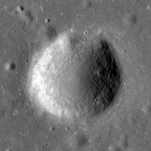 Amontons (LRO)