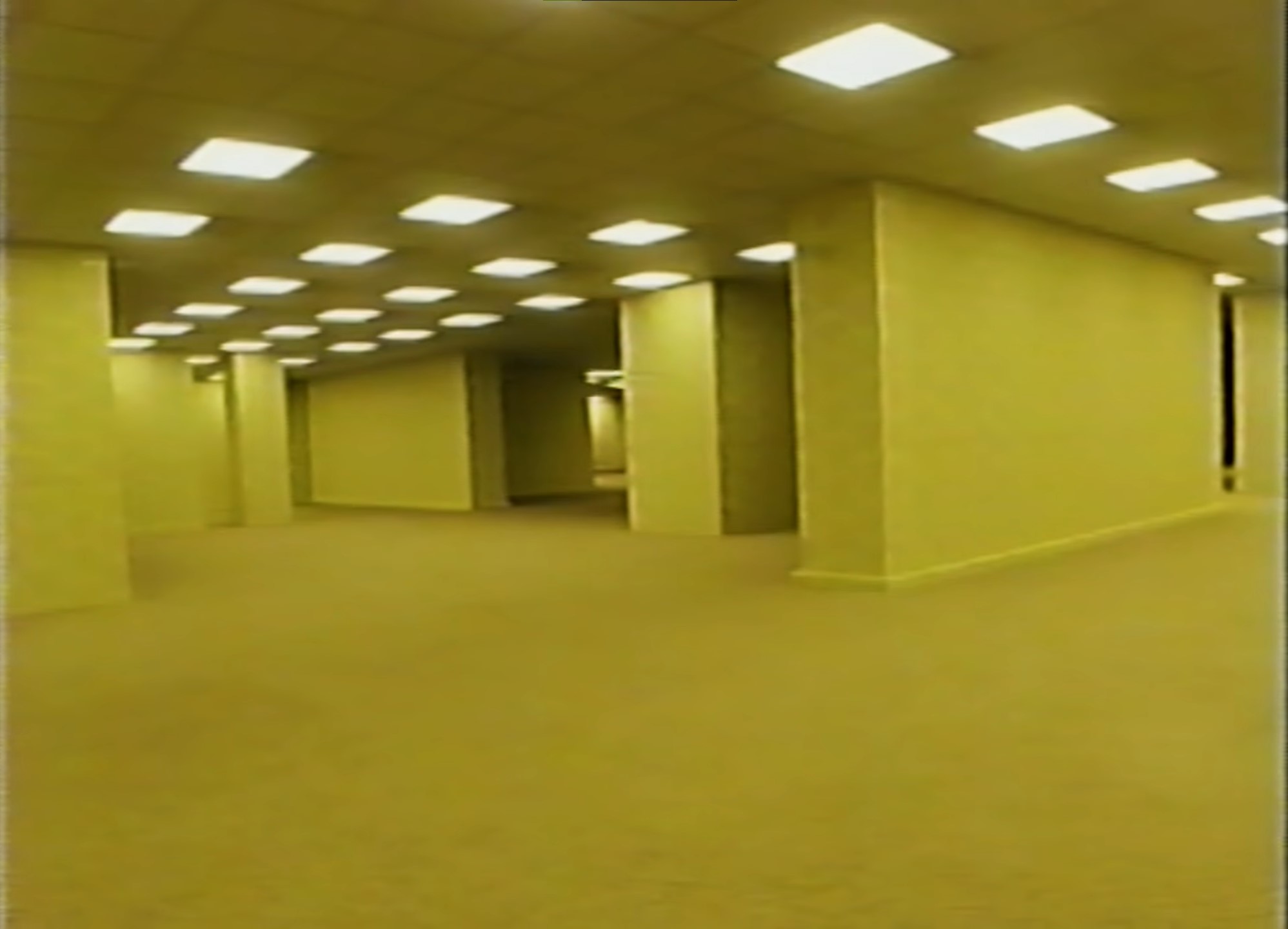 I accidently noclipped into a empty room, There is no exit and I need help.  : r/backrooms