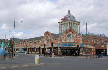 800px-The Kursaal, Southend-On-Sea