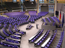 Deutscher Bundestag Plenarsaal Seitenansicht