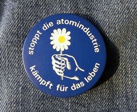 Button stoppt die atomindustrie - kämpft für das leben