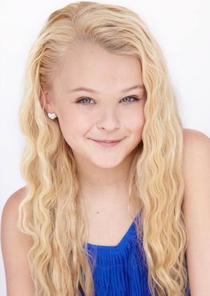 JoJo Siwa Debuts Brown Hair