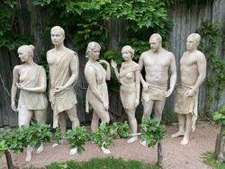 Images from the filming of the Scarborough Fair music video : r/auroramusic
