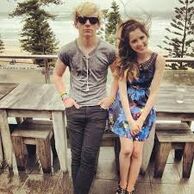 Laura Marano and Ross Lynch9