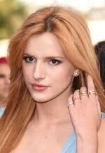 Bella Thorne11