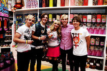 R5 candy store