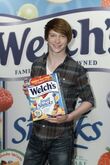 Calum Worthy Welch's