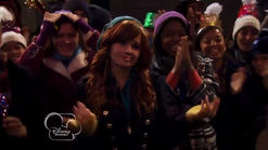 Austin & Jessie & Ally Can You Feel It (23)