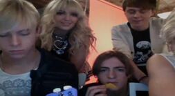 R5ustream12