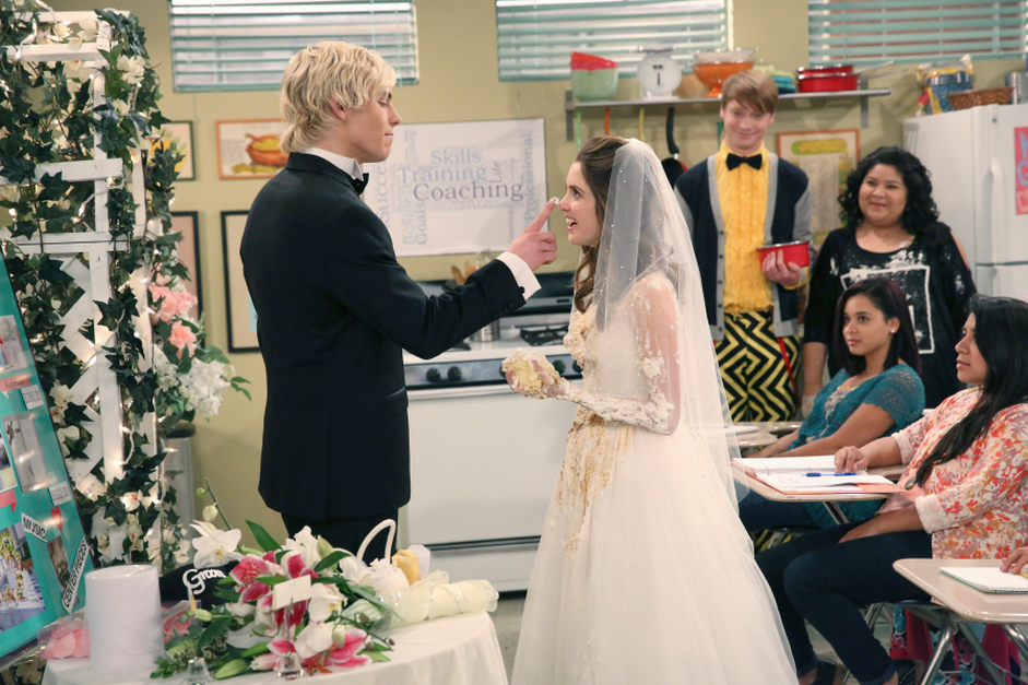 austin and ally kissing games