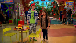 Austin & Jessie & Ally (353)