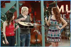 Austin & Jessie & Ally 24