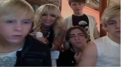 R5ustream1