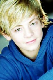 Ross Lynch 02