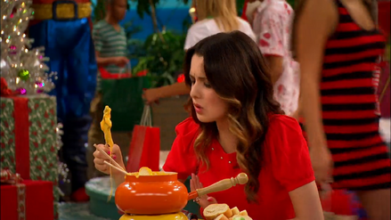 Austin & Jessie & Ally (231)