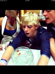 Ross Lynch fish