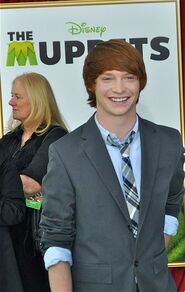 Calum Worthy (8)