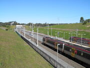 Varsity Lakes stn looking S