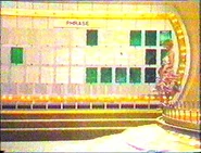 The puzzle board in 1981, based on the American version's board from 1975 to 1981, with an illuminated light box for displaying the category